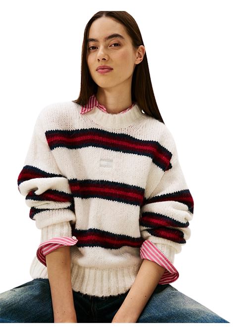 Pullover relaxed fit con distintivo Tommy OFF WHITE Tommy Hilfiger | DW0DW21679YBH